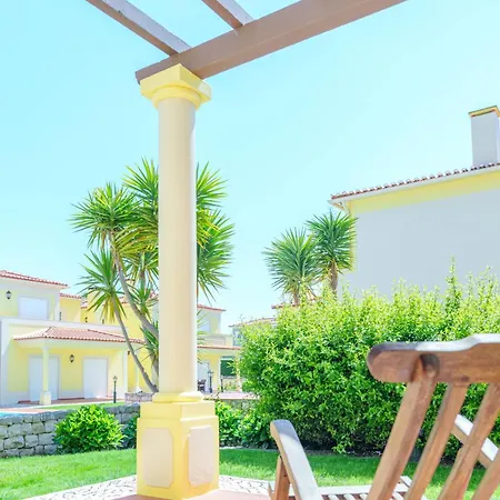Pool Breeze 3 Apartment Amoreira (Leiria)